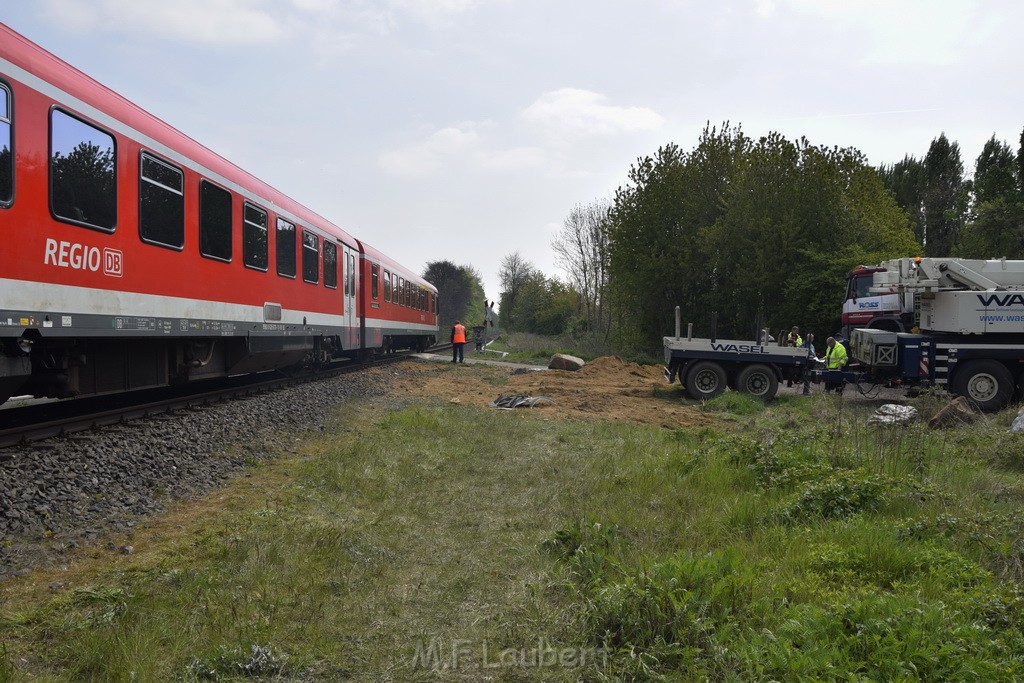 Schwerer VU LKW Zug Bergheim Kenten Koelnerstr P618.JPG - Miklos Laubert